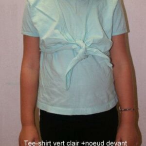 Tee-shirt vert clair + nœud devant