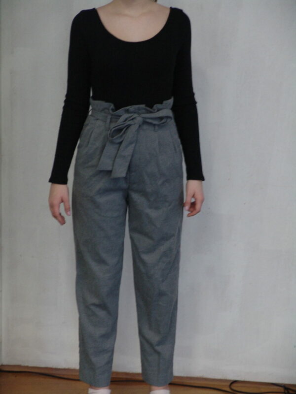 Pantalon gris à pinces
