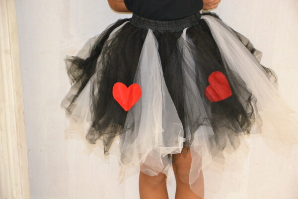 Tutu noir et blanc cœur rouge