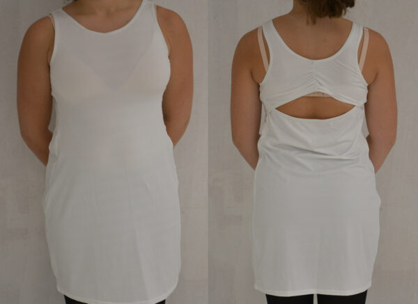 Robe blanche droite courte dos ajouré