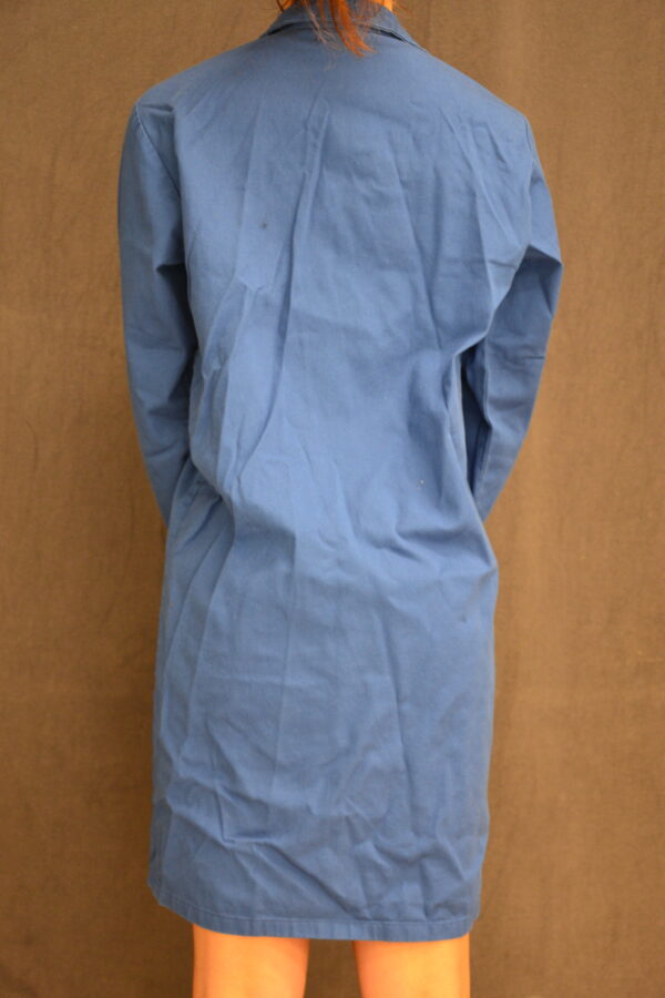 Blouse de travail bleue – Image 2