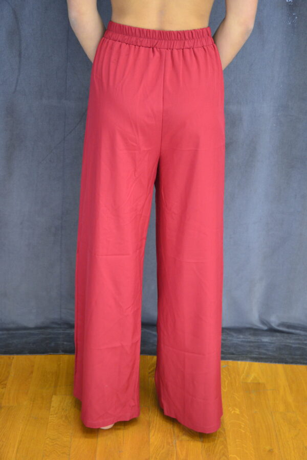 Pantalon rouge fluide – Image 2