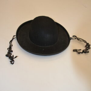 Chapeau noir bord large + tresse Rabbi Jacob