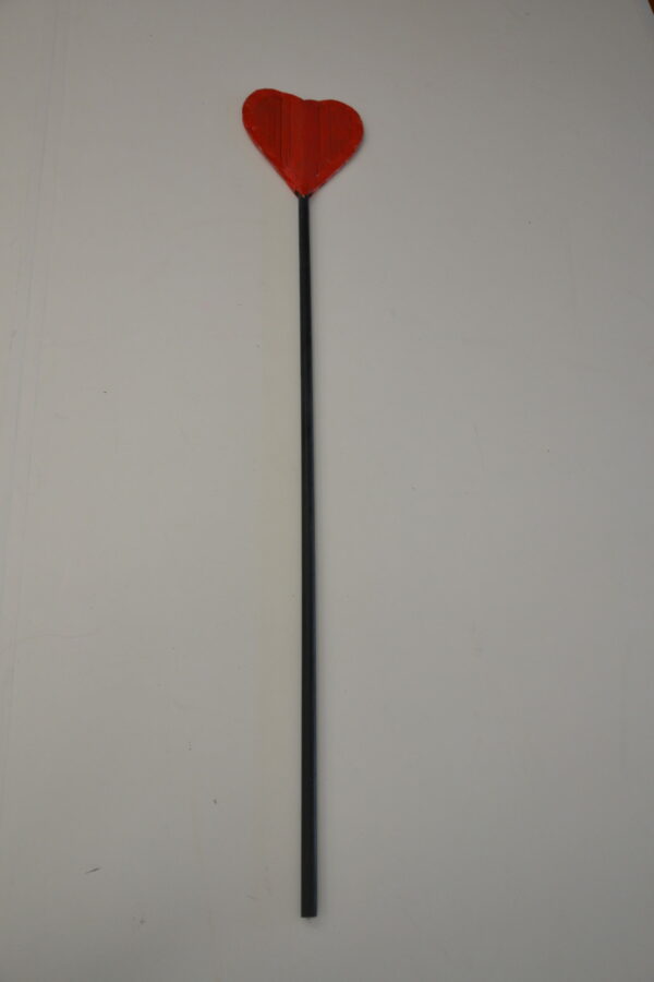 Lance embout cœur rouge 170 cm