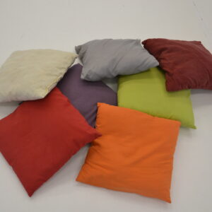 Coussin, différents coloris