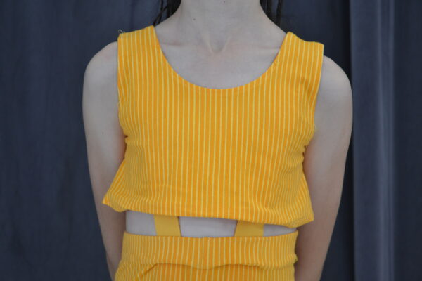 Brassière orange et jaune