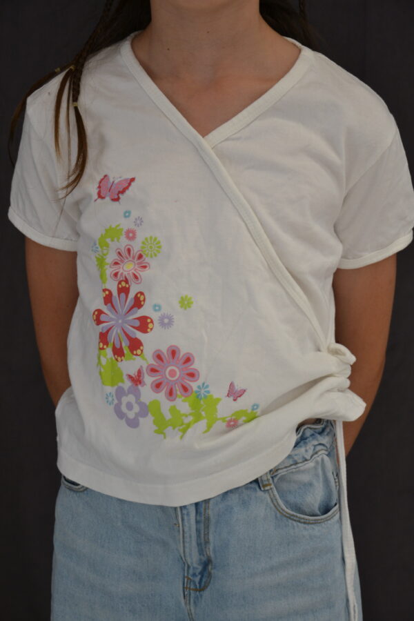 Tee-shirt blanc avec fleurs