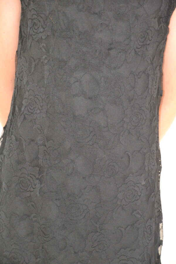 Robe dentelle noire tulle en bas – Image 2