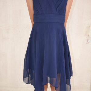 Robe bleue pan coupé