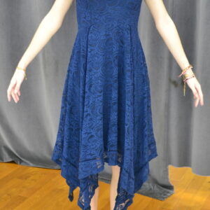 Robe bleu foncé adulte dentelle