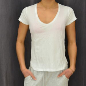 Tee-shirt blanc manche courte col rond profond