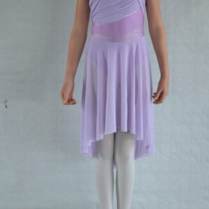 Robe mauve avec justaucorps intégré, détails argentés