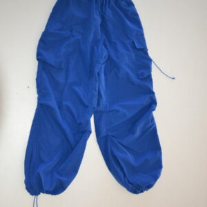 Pantalon cargo bleu poche à rabat et cordon